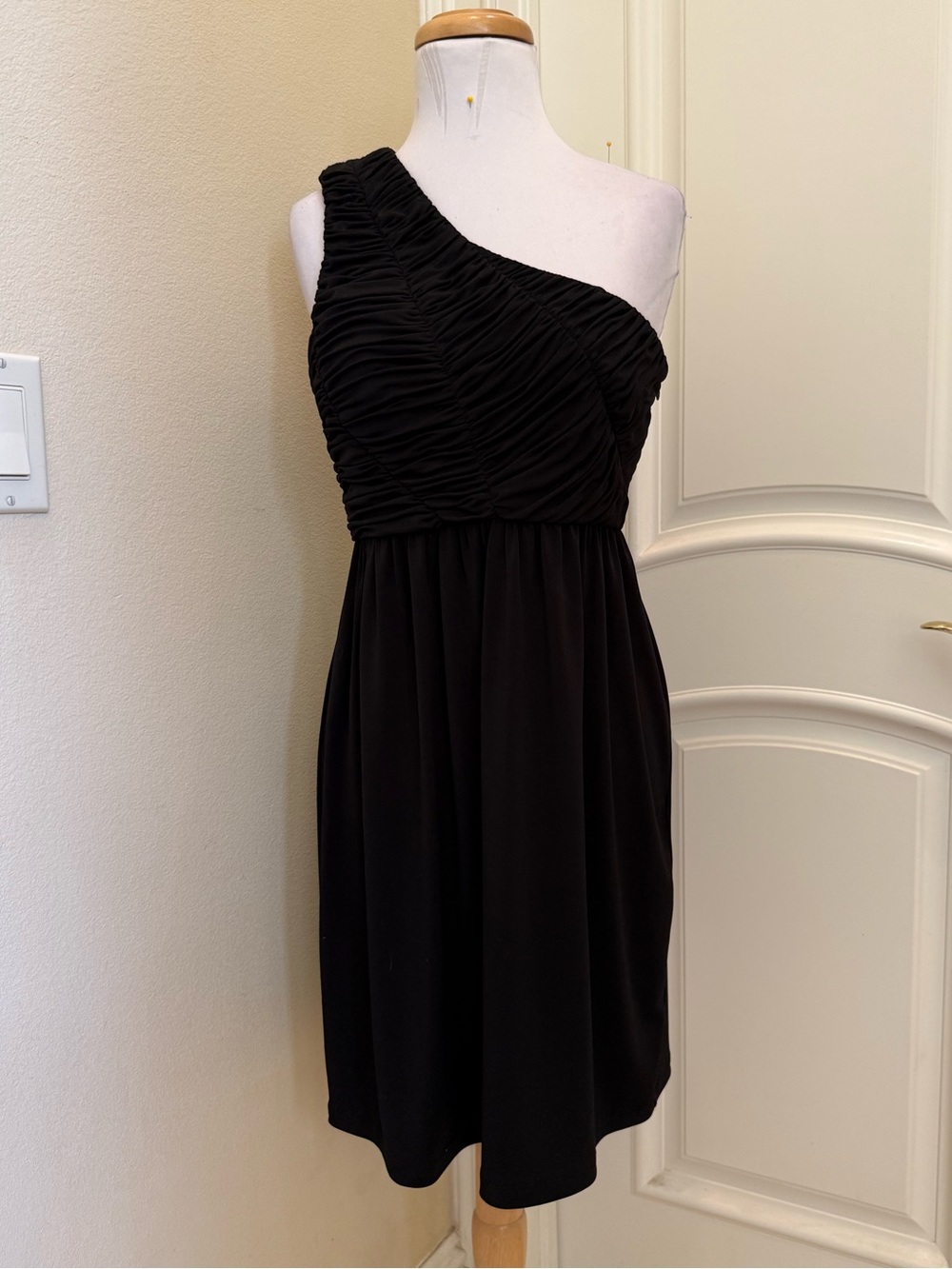 Giani Bini one shoulder knit jersey dress with ruched bodice
